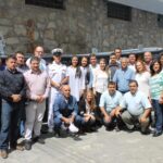 Grupo de empresarios y personal de la Armada Nacional de Colombia en entrega de la primer lancha reparada en Manizales 2016