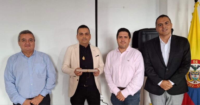 El Rancho de Tavo recibe la Medalla al Mérito Comercial 2024 de la CCMPC