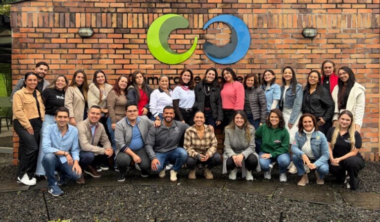Vender Más el programa que transforma la visión comercial de los empresarios en Caldas