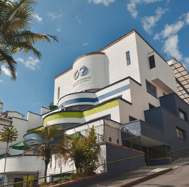 La Cámara de Comercio de Manizales por Caldas vuelve a abrir sus puertas a los empresarios