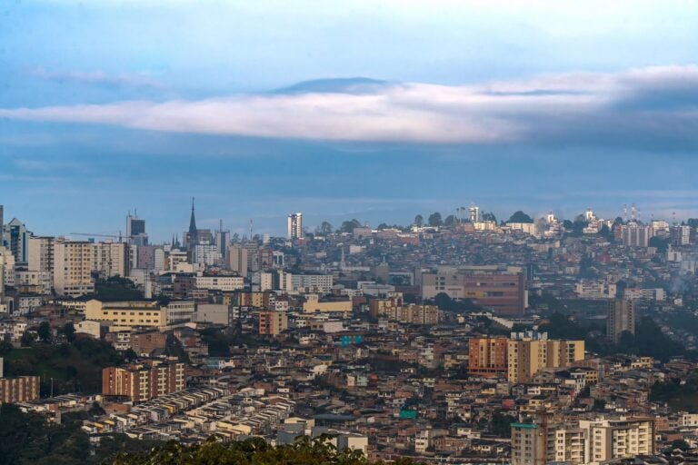 Manizales recibirá cámaras binacionales para acelerar la inversión postsismo